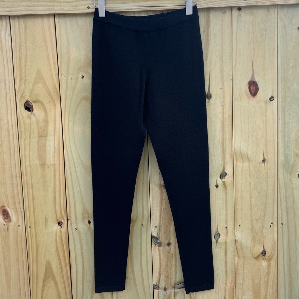 Saks Fifth Avenue cashmere leggings